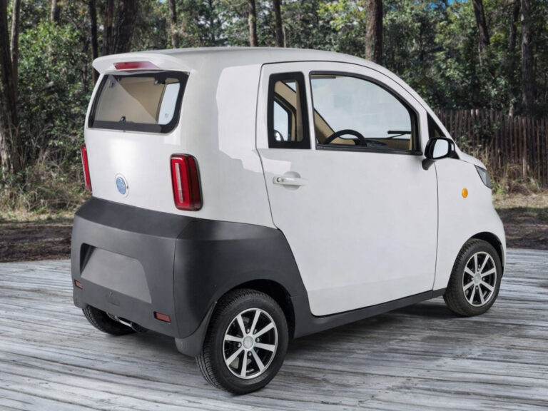 axis-vehiculo-bosque-2